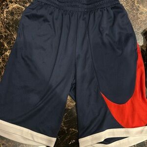 Nike shorts size S